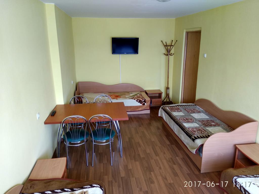 Viesbutis Jurbarkas Otel Dış mekan fotoğraf