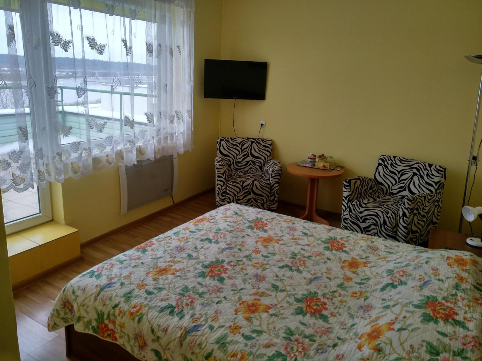 Viesbutis Jurbarkas Otel Dış mekan fotoğraf